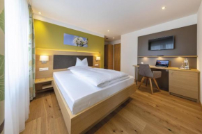 Hotels in Berghülen